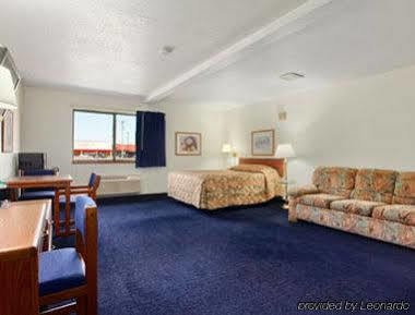 Super 8 By Wyndham Perham Hotel Exterior foto
